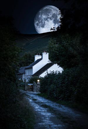 Harvest moon above Cwmiar farm